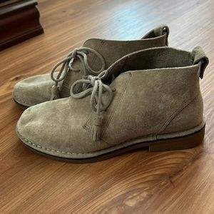 Hush Puppies beautiful tan Chukka lace up ankle boots Desert Boots